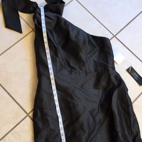 NWT Alfred Sung Bow One-Shoulder Satin Trumpet Gown Black Size 10 - Picture 11 of 14